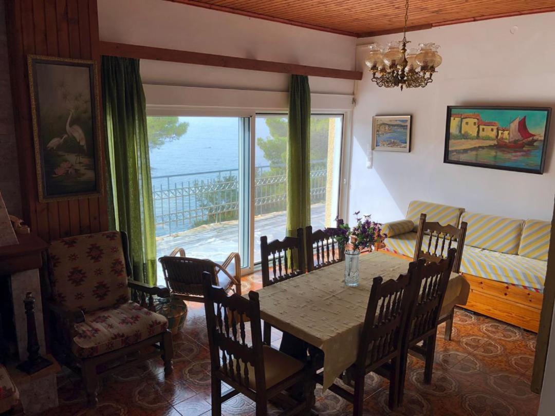 Appartement Vana Kavos à Agia Marina  Extérieur photo