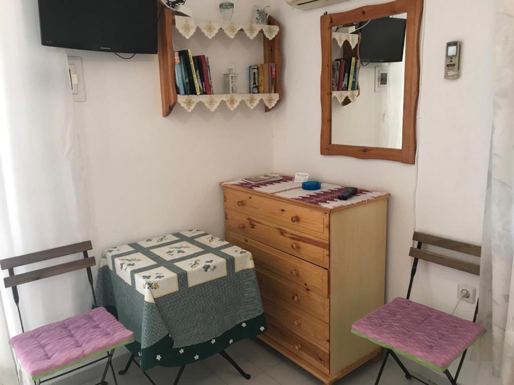 Appartement Vana Kavos à Agia Marina  Extérieur photo
