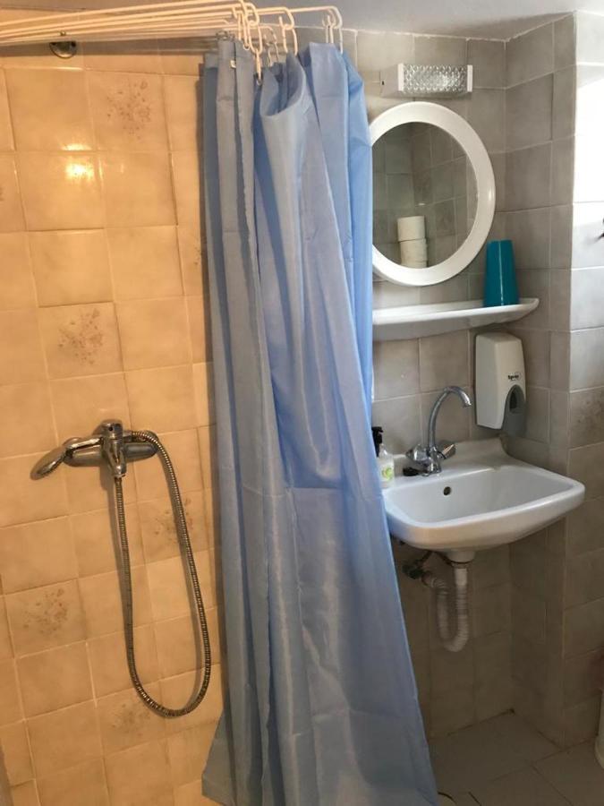 Appartement Vana Kavos à Agia Marina  Extérieur photo